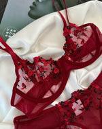 Lingerie Cherry
