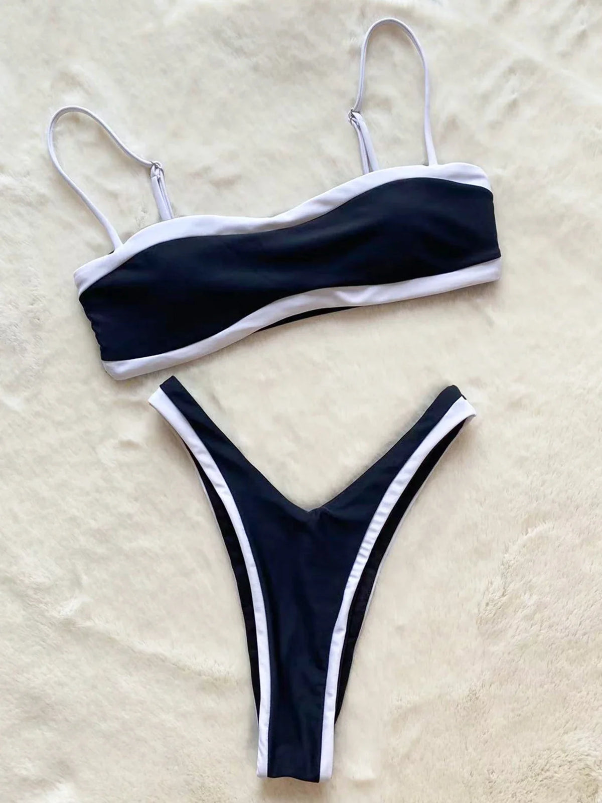 Biquíni Delta Noir Capri